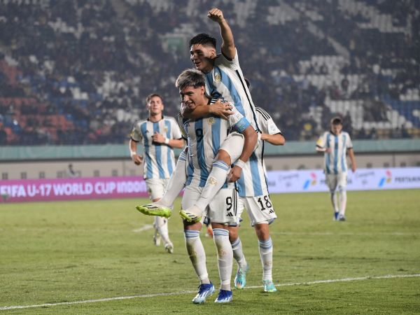 Pemain Argentina U-17 ketika merayakan gol ke gawang Venezuela U-17