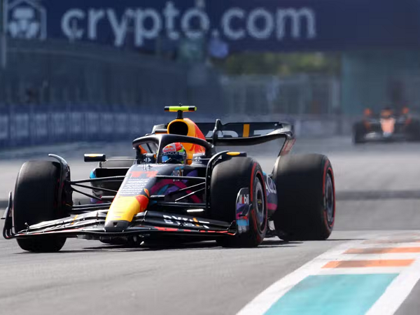 Sergio Perez ingin mobil yang lebih seimbang untuk F1 2024.