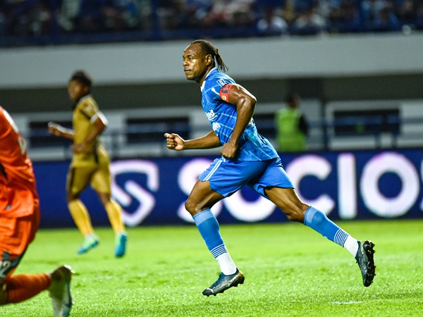 Victor Igbonefo