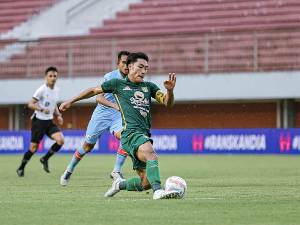 Gelandang Persebaya Surabaya, Song Ui-Young