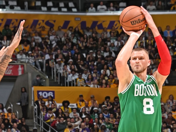 Kristaps Porzingis lega bisa jadi penentu kemenangan Celtics versus Lakers.