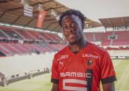 Eintracht Frankfurt Ajukan Tawaran untuk Arnaud Kalimuendo dari Rennes