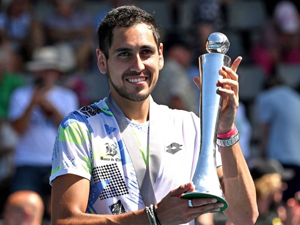 Alejandro Tabilo Amankan Gelar Turnamen ATP Pertama Di Auckland