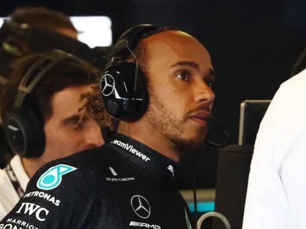 Lewis Hamilton Ambil Bagian dalam Tes yang Diadakan Ban Pirelli