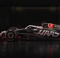 Tim Haas Pamerkan Mobil F1 2024 di Silverstone
