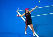 Naomi Osaka Gugur, Iga Swiatek Kembali Ke Semifinal Di Doha Dengan Mulus