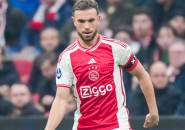Rafael van der Vaart Kritik Performa Jordan Henderson di Ajax