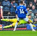 Alphonse Areola Ungkap Strategi Penting Gagalkan Penalti Everton