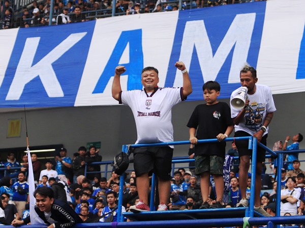Dirigen Viking Persib Club, Yana Umar mempertanyakan sanksi yang diberikan Komdis kepada Persib
