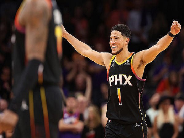 Phoenix Suns Terancam Kehilangan Booker Selama Sepuluh Hari ke Depan