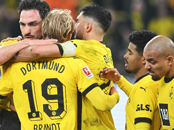 Borussia Dortmund meraih kemenangan 3-1 atas Eintracht Frankfurt