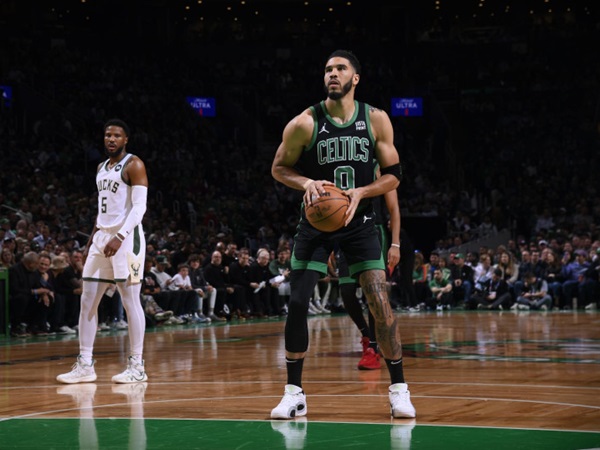Jayson Tatum Antarkan Boston Celtics Hentikan Perlawanan Bucks