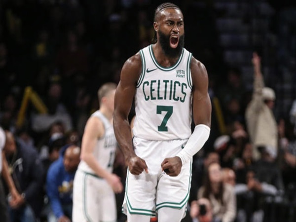 Jaylen Brown Absen Lawan Hornets, Terungkap Penyebabnya