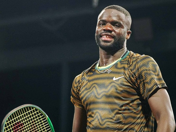 Frances Tiafoe Berjuang Mati-Matian Demi Bertahan Di Houston