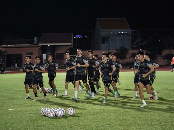 Persebaya Surabaya fokus berlatih untuk menghadapi Dewa United FC