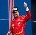 Carlos Sainz Jadi Bidikan Aston Martin untuk Gantikan Alonso