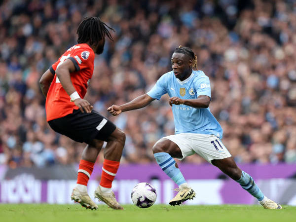 Statistik Luar Biasa Jeremy Doku Saat Menghadapi Luton Town