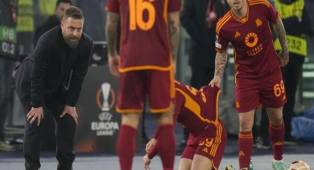Keluarga Friedkin Umumkan Daniele De Rossi tetap memimpin AS Roma