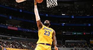 LeBron James: Lakers Jangan Banyak Bikin Kesalahan Saat Hadapi Nuggets