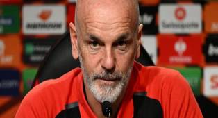 Stefano Pioli Tidak Menjamin Akan Tetap Jadi Pelatih Milan