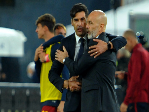 Eks pelatih AS Roma yaitu Paulo Fonseca, masuk ke dalam calon pengganti Stefano Pioli sebagai pelatih AC Milan untuk musim depan / via Getty Images