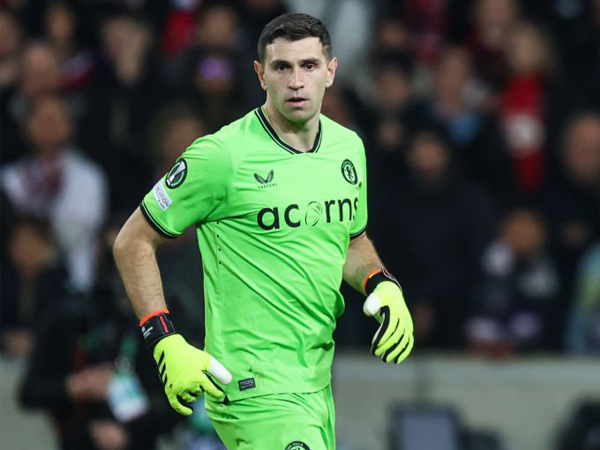 Emiliano Martinez.
