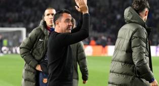 Alasan Barcelona Memutuskan untuk ertahankan Xavi