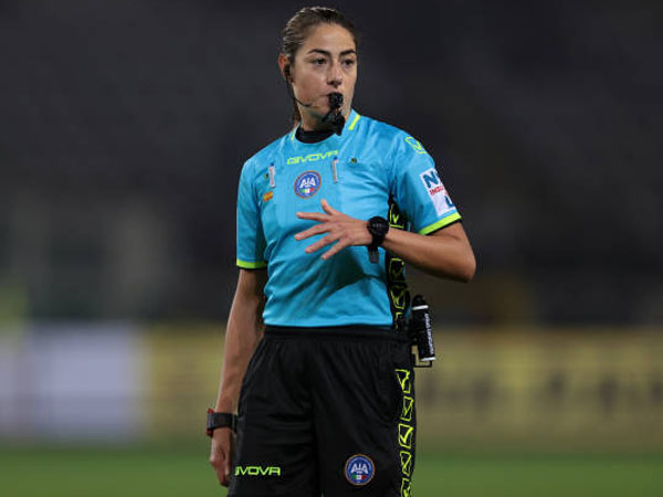 Untuk Pertama Kalinya, Tim Wasit Wanita Akan Pimpin Pertandingan Serie A