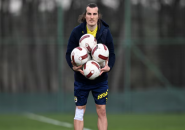 Fenerbahce Tidak Akan Permanenkan Transfer Defender Atletico Madrid