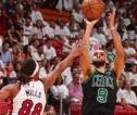 Playoff NBA: Boston Celtics Taklukkan Miami Heat 102-88, Unggul 3-1