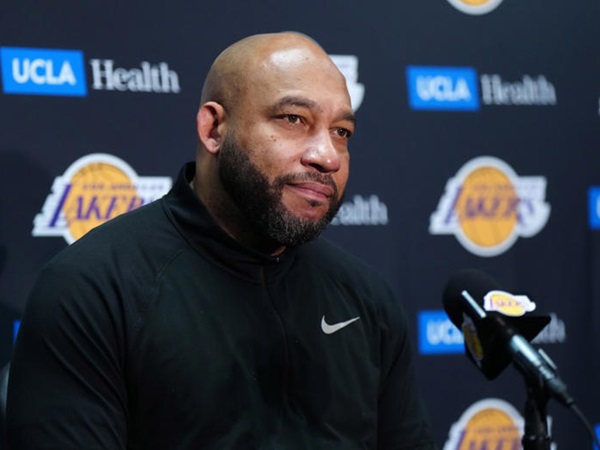 Darvin Ham Dipecat Setelah Dua Musim Latih Lakers