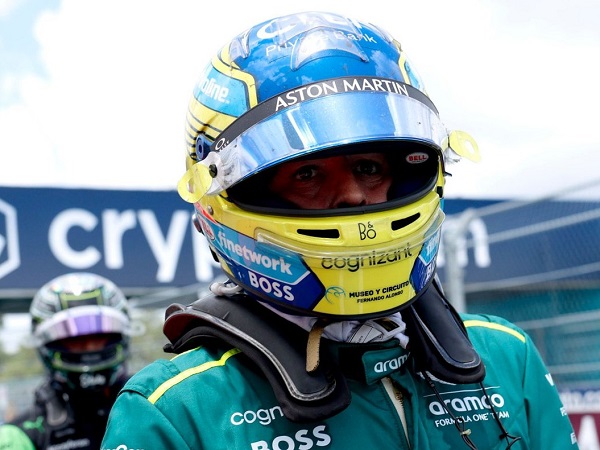 Fernando Alonso kritik FIA dan Stewards yang tidak adil.