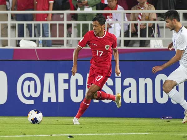 Pemain Persija Jakarta, Donny Tri Pamungkas tampil bersama timnas Indonesia U-23