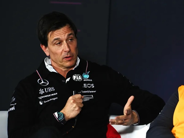Toto Wolff Menanggapi Komentar Red Bull soal Kejar Verstappen