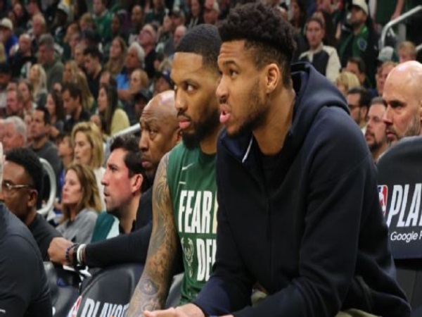 Giannis Antetokounmpo Membuka Pusat Komunitas di Nigeria