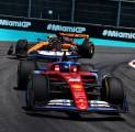 Carlos Sainz Merasa Media Melebih-lebihkan Dampak Upgrade Ferrari