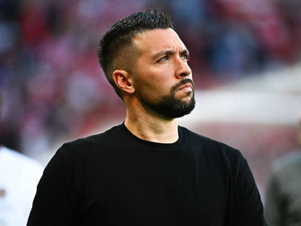 Ajax Amsterdam Sepakati Biaya Pelepasan Francesco Farioli dengan OGC Nice