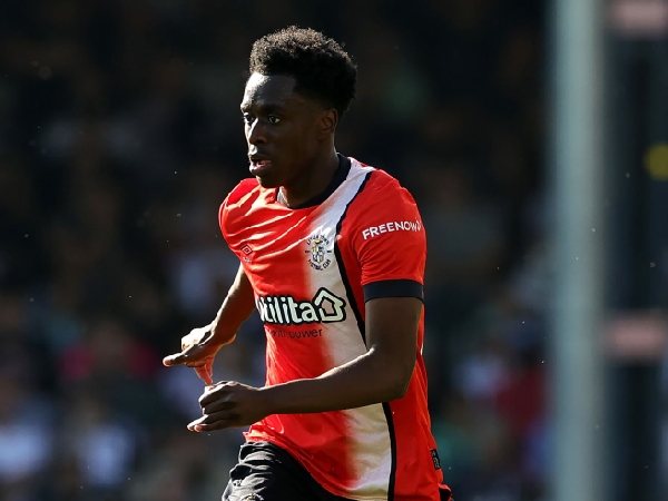 Arsenal meminjamkan Albert Sambi Lokonga ke Luton Town