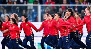 FIFA Umumkan Kebijakan Baru untuk Mendukung Pesepakbola Wanita
