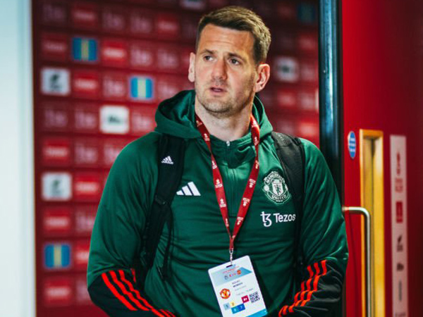 Tom Heaton.