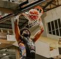Kierell Green Dinobatkan Menjadi Raja Rebound IBL 2024