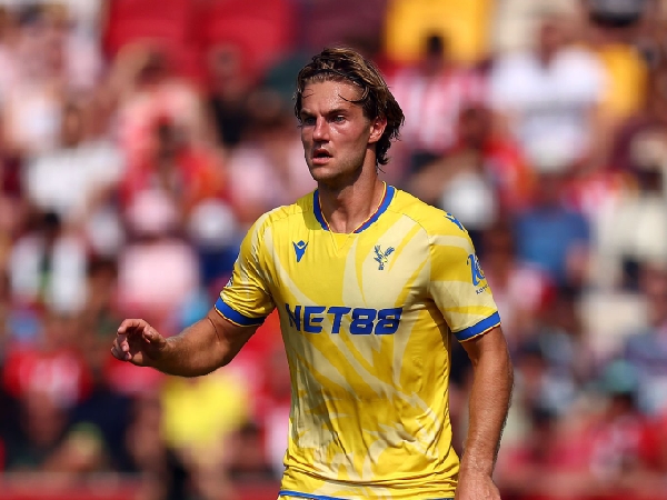 Fulham akan meminang bek Crystal Palace, Joachim Andersen