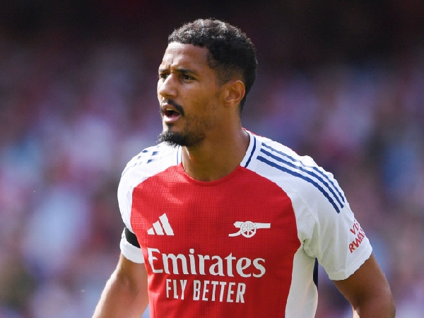 Bek tangguh Arsenal, William Saliba
