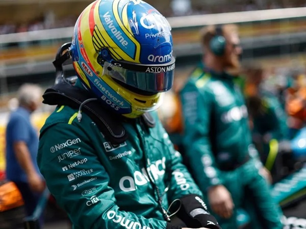 Fernando Alonso Senang Mengantongi Poin di Baku