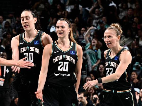 Bursa taruhan untuk Game 1 dibuka di berbagai sportsbook dengan New York Liberty sebagai unggulan 5,5 poin. (Foto: AP)