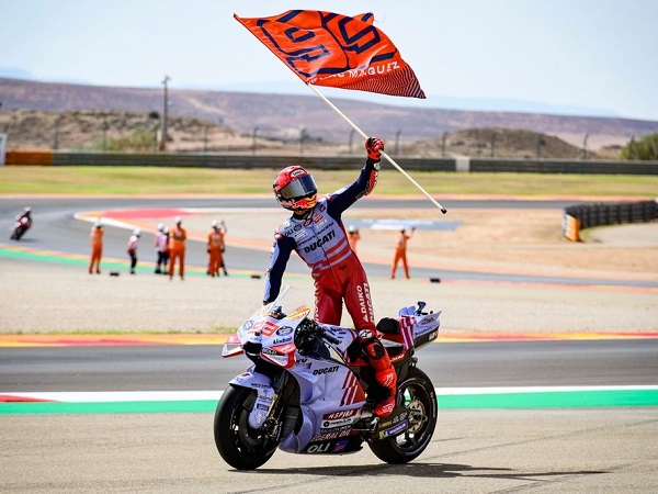 Jorge Lorenzo nostalgia lihat Marc Marquez lanjutkan karier bersama Ducati.