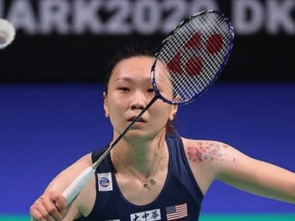 Viktor Axelsen Bela Zhang Beiwen Yang Juga Didenda BWF Karena Cedera