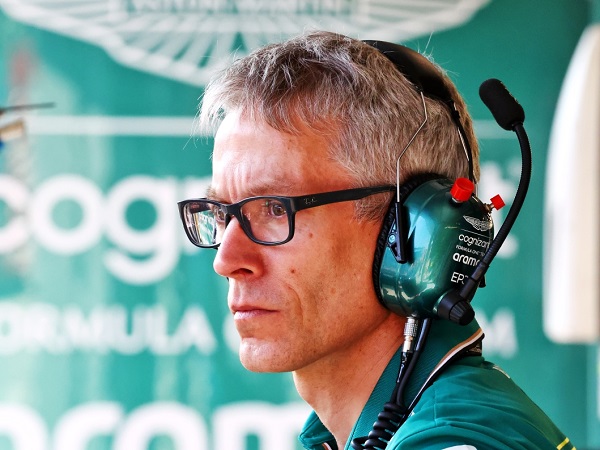 Mike Krack tegaskan Adrian Newey fokus kerjakan mobil untuk tahun 2026.