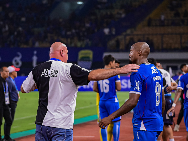 Gervane Kastaneer punya peluang main sejak menit pertama lawan Arema