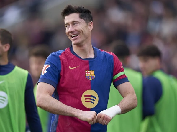 Robert Lewandowski Senang Barcelona Habisi Alaves